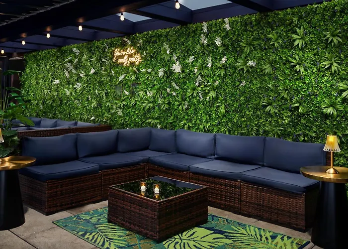 Doubletree By Hilton New York Times Square West